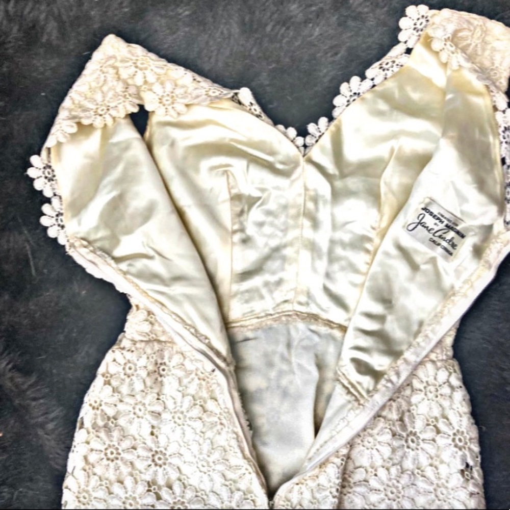 1960’s Cream Floral Lace Wedding Dress by Joseph Magnin